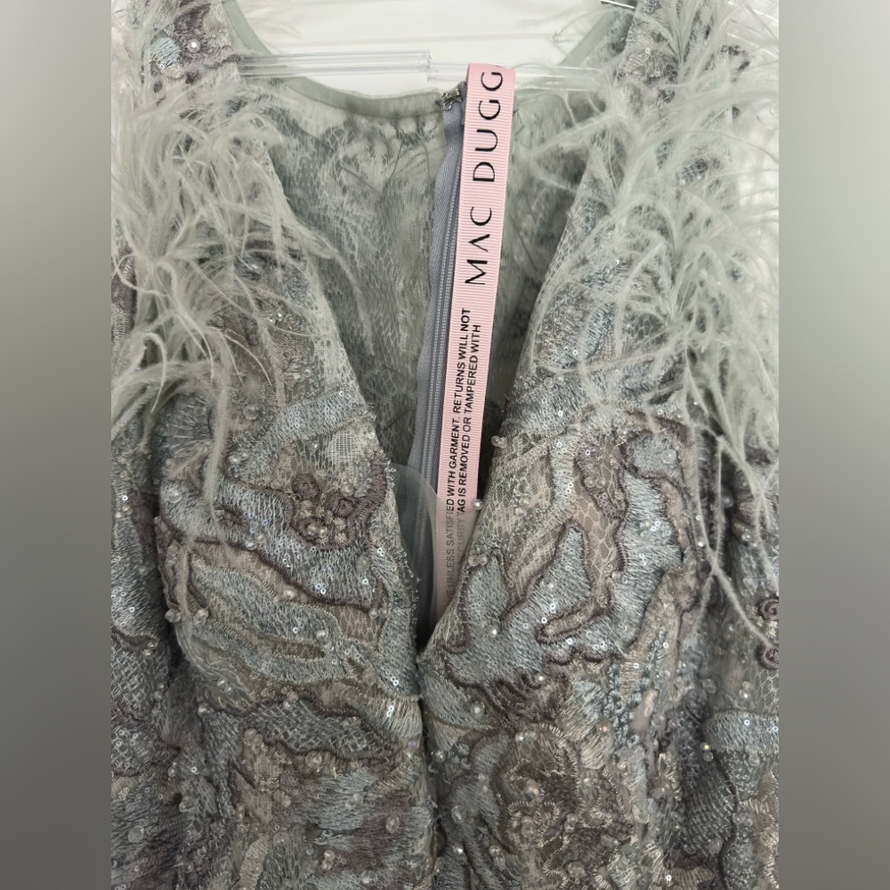 NWT NEVER WORN - Mac Duggal Seamist Green Feathered Embellished Dress - Picture 7 of 10